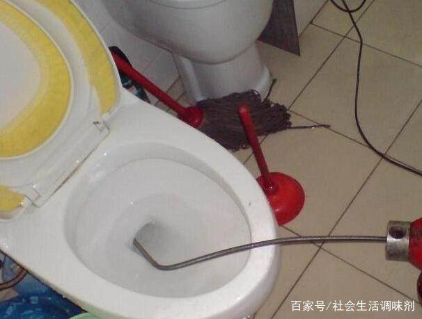 通厕所马桶